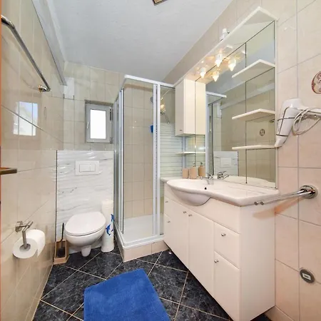 Ivo Kaurinovic Apartamento *