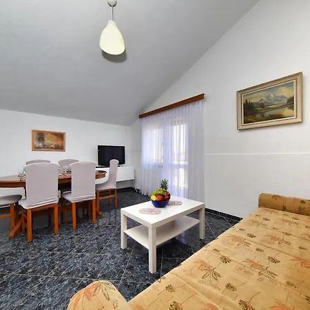 Ivo Kaurinovic Apartamento *